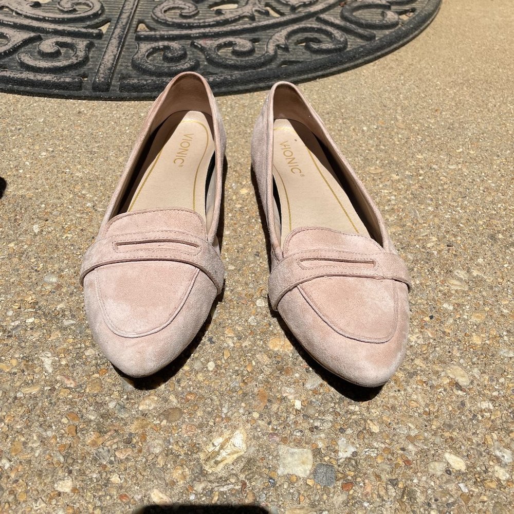 Vionic Almond Toe Flats